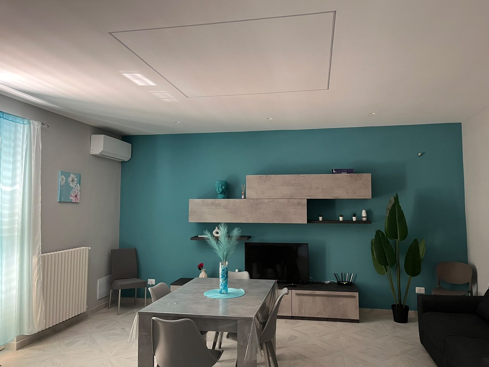 Primo Piano — Zona pranzo
