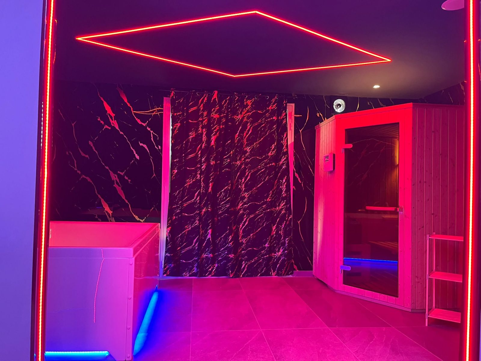 Suite — Sauna finlandese