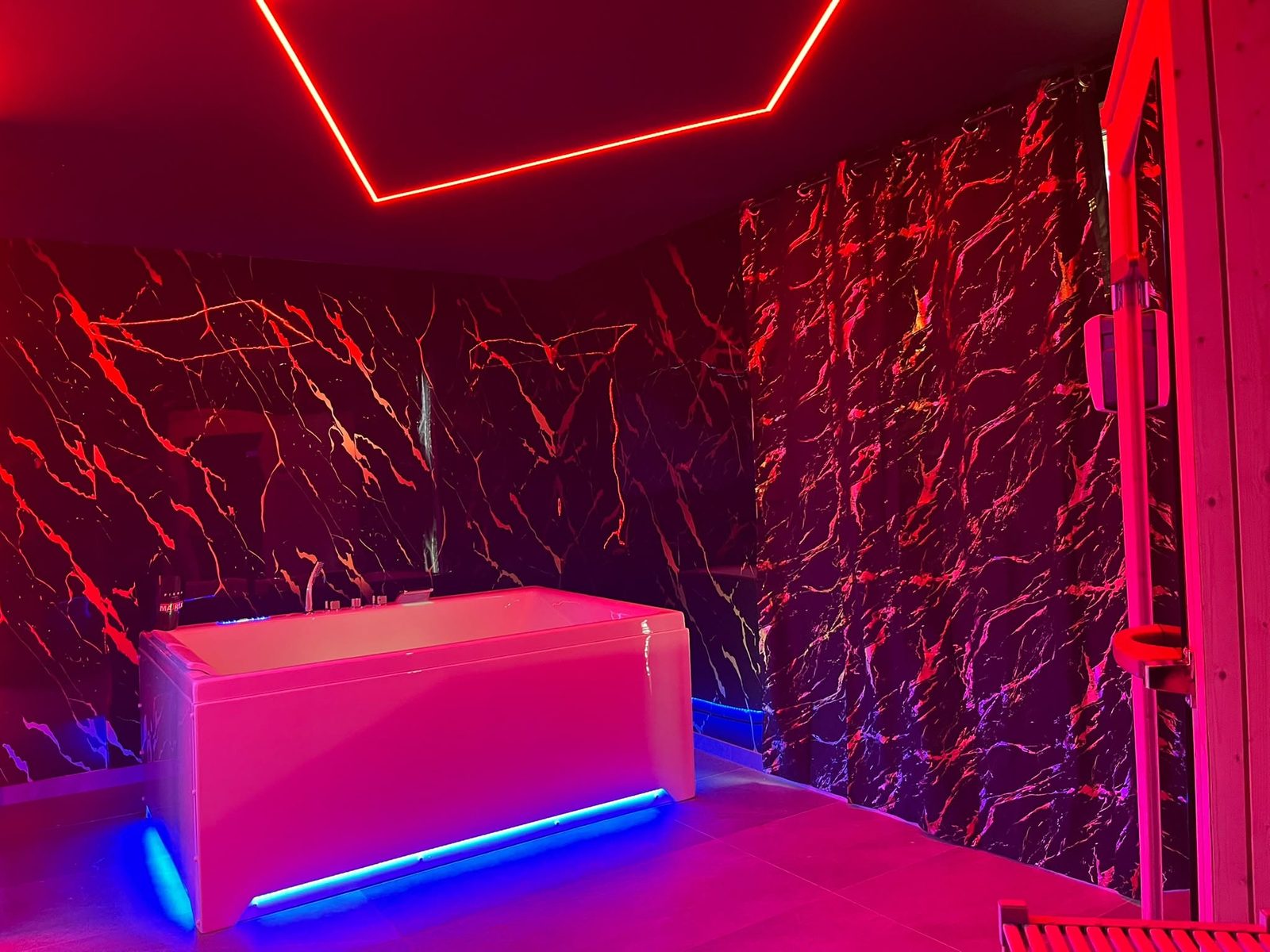 Suite — Vasca idromassaggio